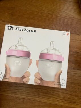 Comotomo Pink Baby Bottle 2-Pack – Soft Silicone Feeding Bottles
